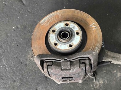Achsschenkel links vorne AUDI A6 Avant (4F, C6) R4F0257