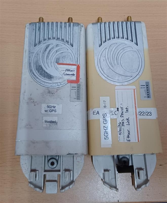 LOT of 2 Cambium ePMP 1000 Conn. Radio 5GHz w/GPS-Powers up but NO ETHER LINK
