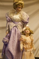 Franklin Heirloom  Promenade  Mother  Daughter Porcelain Dolls