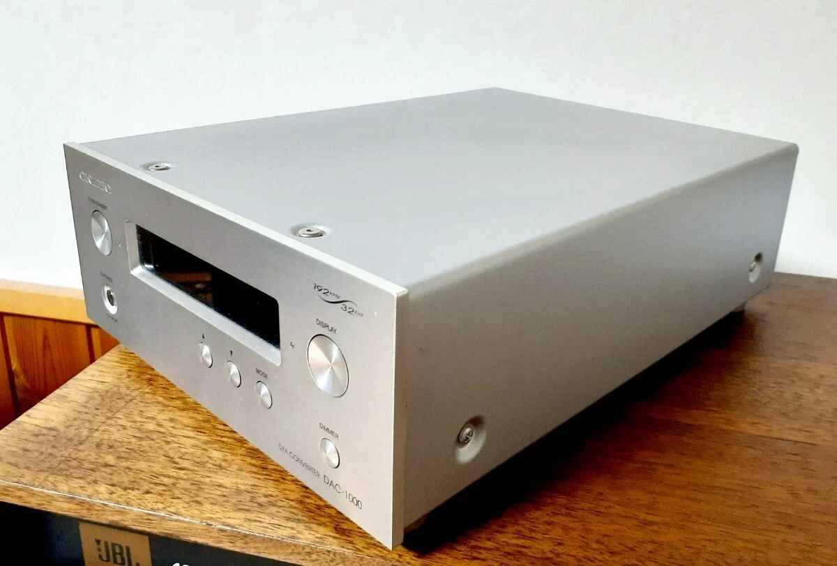 ONKYO DAC-1000 DAC with balanced output 100v Good Condition!