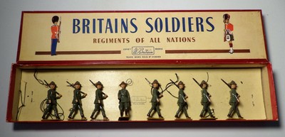 britains lead soldiers boxed