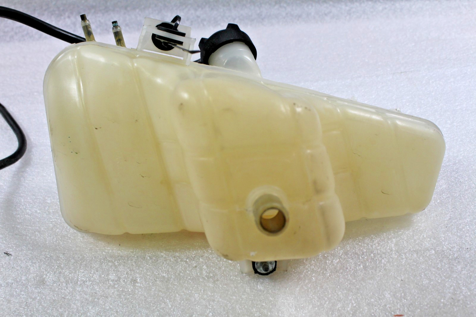 Ferrari California T, GTC4 Lusso, Coolant Reservoir, Dmg, Used, P/N 305322