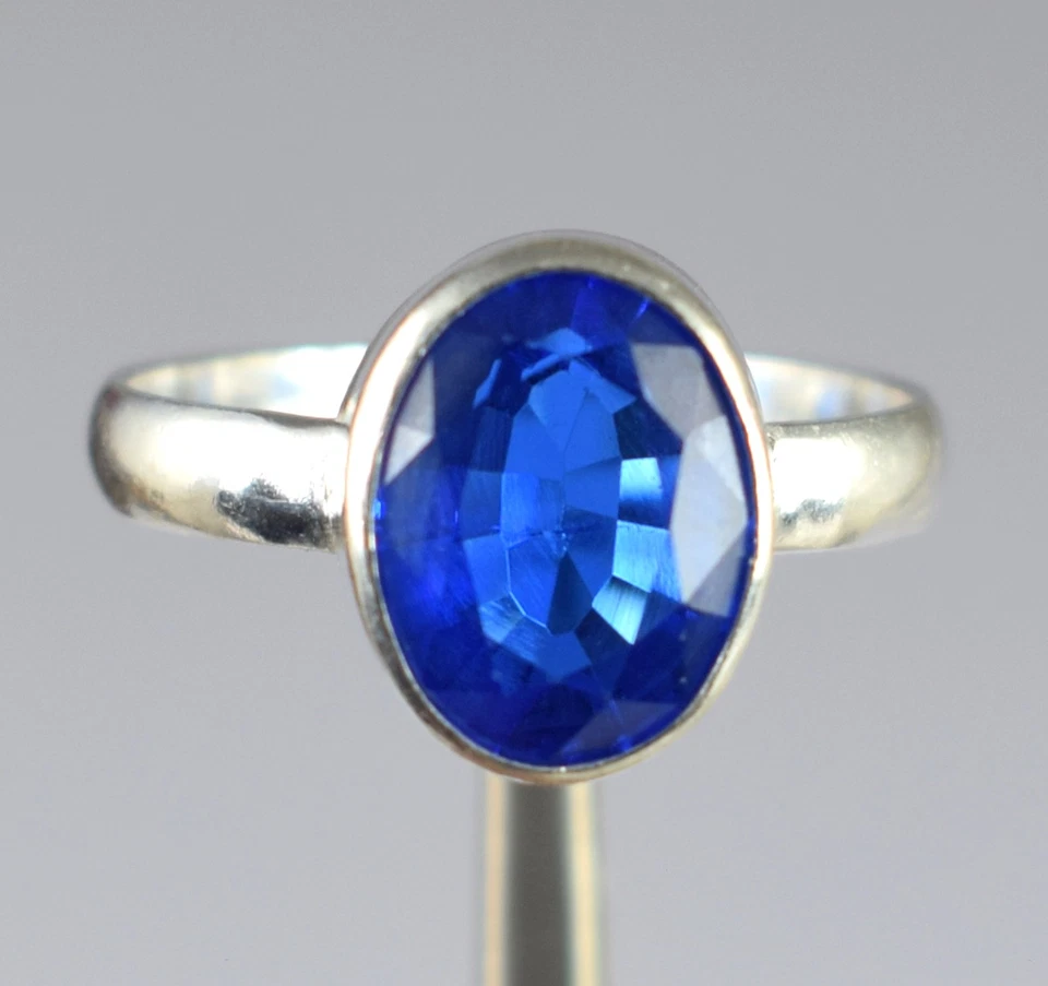 Anillo de compromiso para hombre con piedras preciosas ovaladas de 7,55 quilates de tanzanita azul natural certificado Foto 2 de 4