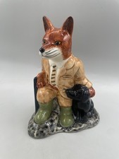 Quail Ceramics Pottery Figure ~ Mr FOX with Gundog ~ Quality item !