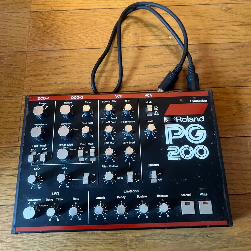 Roland PG-200 Programmer Synthesizer Controller JX-3P MKS-30 funktionstüchtig