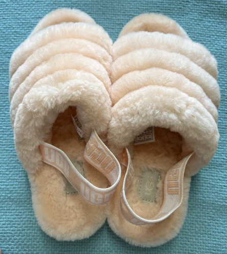 Scivoli donna Ugg Fluff Yeah taglia 5 pelliccia di agnello shearling pesca