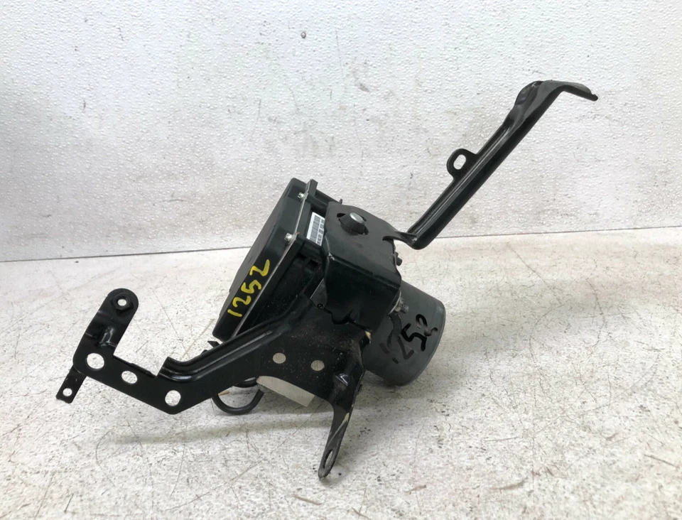12 13 14 Subaru WRX STI 2.5L ABS Unidad de control de bomba de freno antibloqueo 1252 OEM Foto 3 de 4
