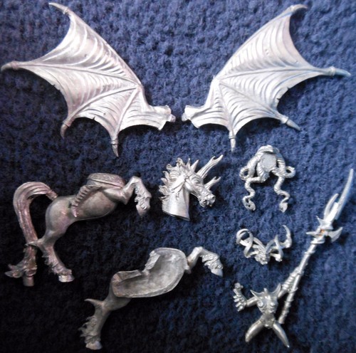 Figurine Warhammer Elfes Noirs – Morathi Sur Pégase, Blister NOS Métal (85-55 GW)