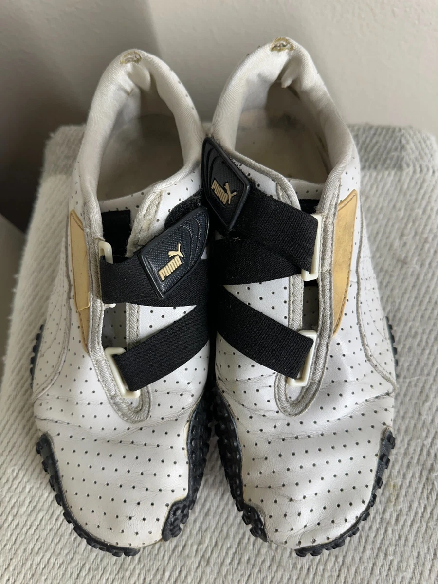 Chaussure mostro en cuir perforé top