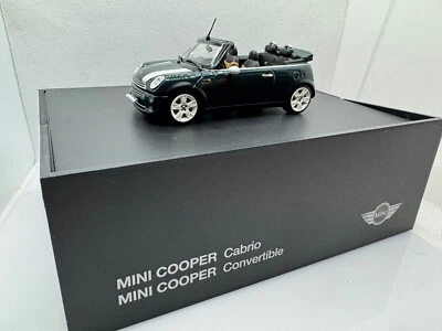 1:43 Mini Cooper Cabrio Minichamps Handler Version