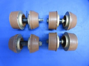 Diamond DA-42 Lord Engine Shock Mount P/N J-9613-58 SET OF 4 (0623-759)