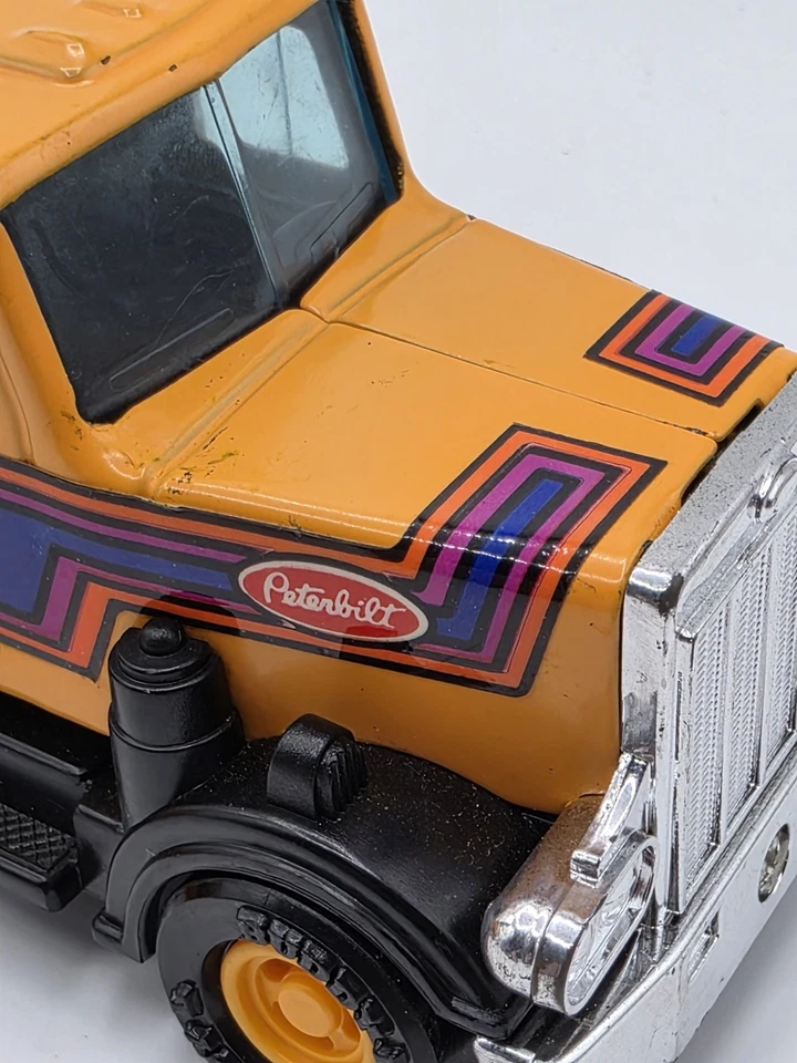 Vintage 1980 Buddy L Corp 1:35 Peterbilt Semi Caminhão com Guindaste Trailer Brinquedo Vgc - Imagem 3 de 4