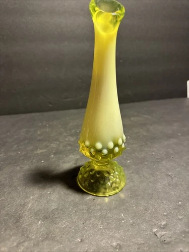 Fenton Vaseline Topaz Uranium Glass Opalescent Hobnail Bud Vase #M2