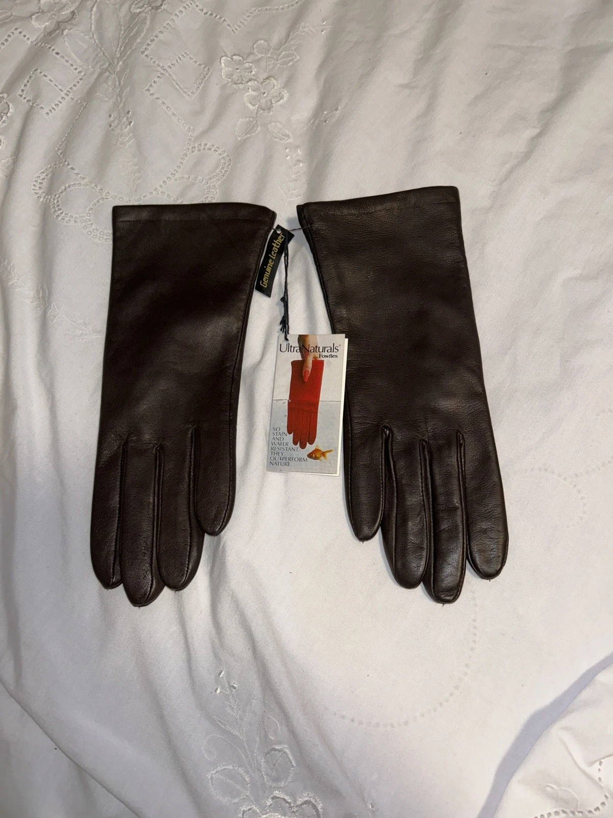 Ultra Naturals by Fownes Brown Genuine Leather Gloves with Acrylic Lining NWT
Opens in a new wind