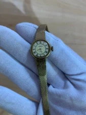 Ladies Watch Chaika Mechanical 17 jewels Vintage AU Gold