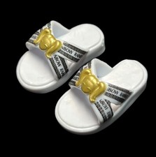 Rainbow High Hali Capri Pacific Coast Doll Flat Feet White Black Sandals Shoes