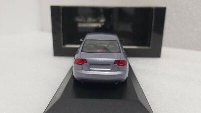 アウディ純正 1/43 RS4アバント B7型 グレー Audi RS4 B7