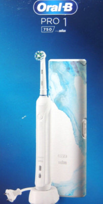 Oral-B Pro 1 750 Elektrische Akku Zahnbürste Reiseetui Andruckkontrolle NEU