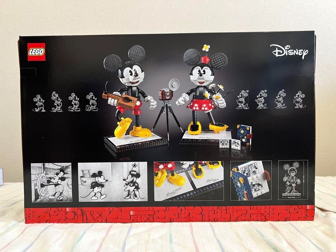 LEGO 43179 Disney Mickey Mouse Minnie Mouse Buildable Set with box