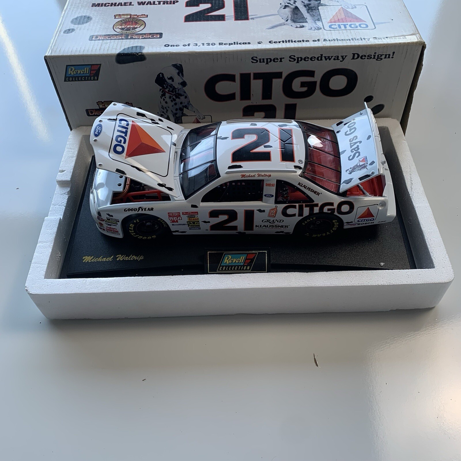Picture 2 of 11