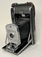 VINTAGE Polaroid Land Camera Model 160 1962-1965 Very Clean Movie Prop Art Deco