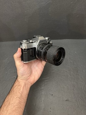 Canon AE-1 Black + SIGMA 35-70mm レンズ Canon AE-1 35mm Camera with Sigma 35-70mm 1:2.8~4 Standard Zoom