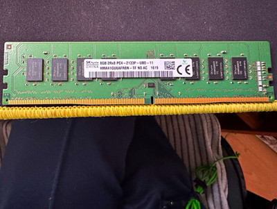SK Hynix 8GB 2arx8 PC4-2133P-UB0-11 HMA41GU6AFR8N-TF
