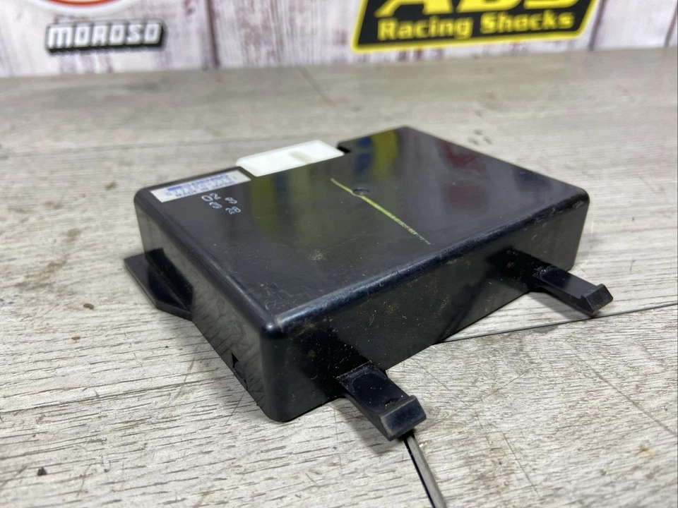 Módulo amplificador aire acondicionado HVAC 1996-1998 Geo Tracker Suzuki Sidekick Foto 3 de 4