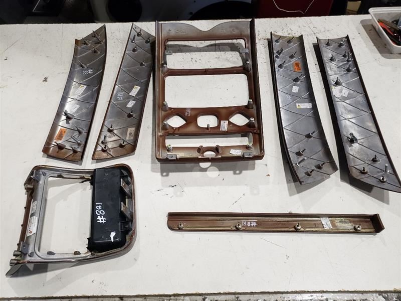 Maserati Quattroporte 2007 Front Interior trims Set