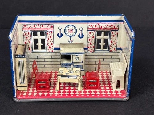 MARX TIN Litho NEWLYWEDS Kitchen + Accessories No. 190 - 1920's/1930's