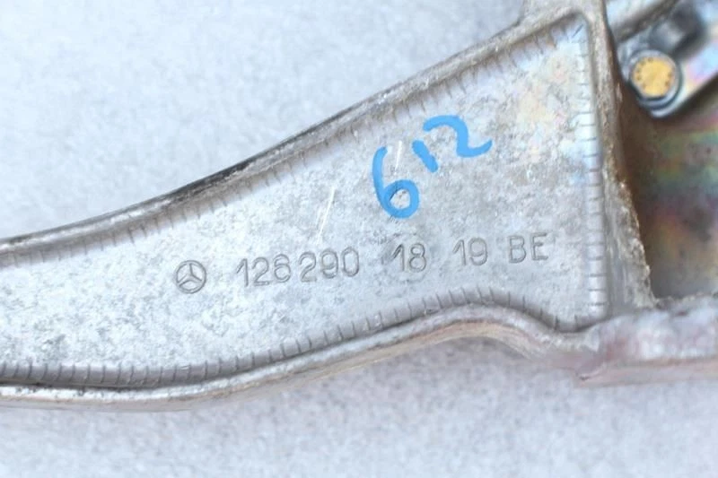 1981 1982 1983 1984 1985 MERCEDES 300SD W126 PEDAL FRENO 1262901819 Foto 4 de 4