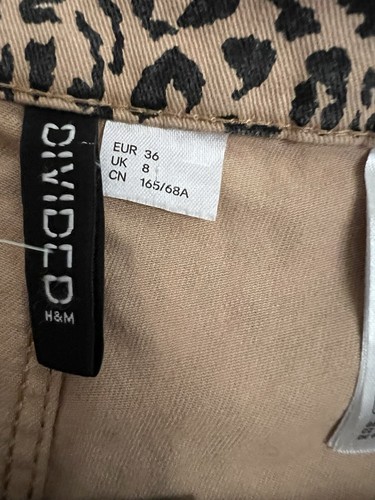 Divided Beige With Multi Animals Print Frayed Pants-Cute-Comfy-Casual-Size 8 - Picture 7 of 17