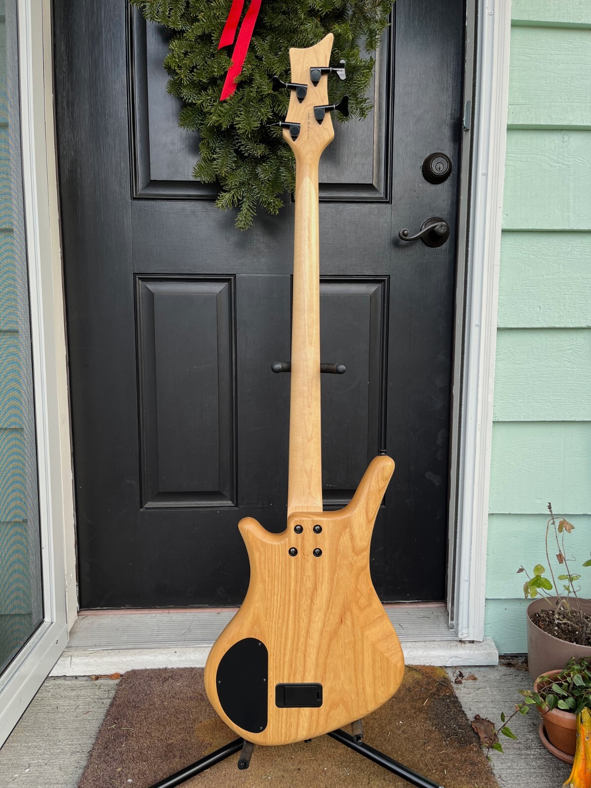 Dean Sledgehammer 4String Bass Guitar, Ash Body, LaBella Flats, Dialed