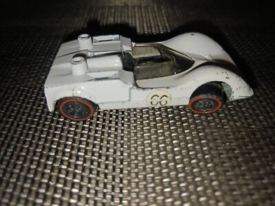 Vintage Hot Wheels Redline White Chaparral  2G Made In Hong Kong 1968