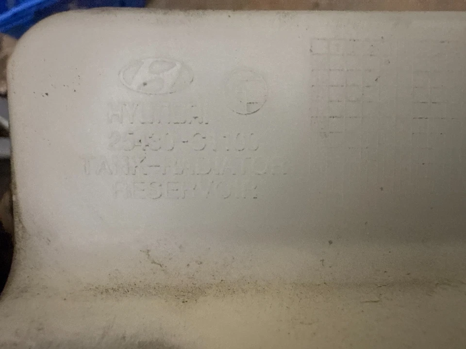 Hyundai Sonata 2015-2019 depósito de refrigerante tanque de desbordamiento OEM #332 Foto 4 de 4
