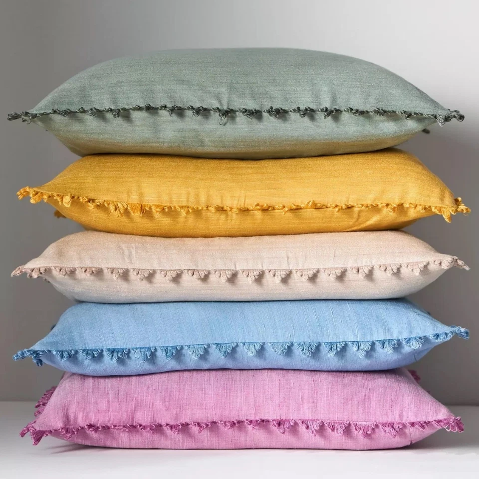 Almohada de seda Anthropologie Clementine - Lavanda 20x20 - Cottagecore - Nueva con etiquetas Foto 3 de 3