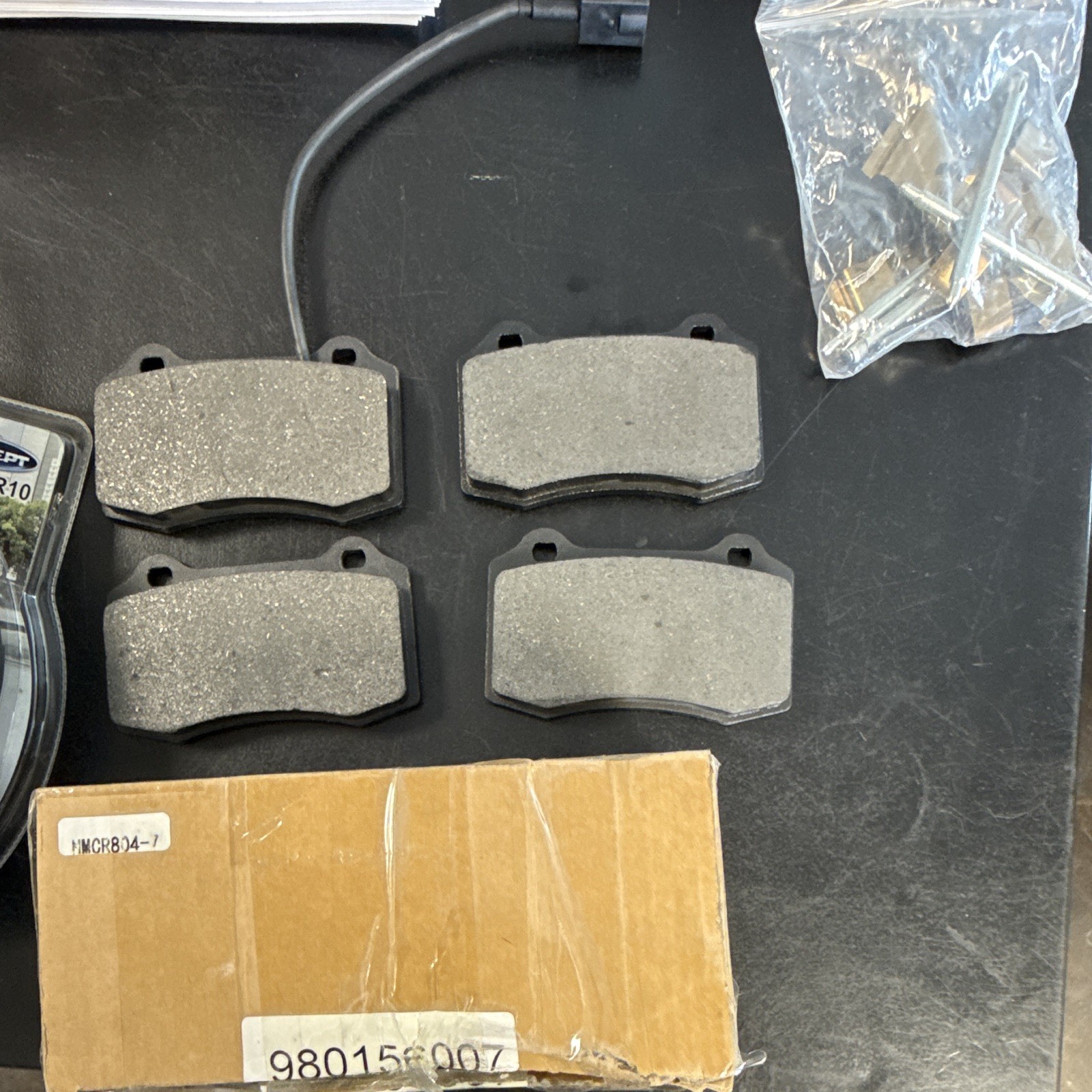 OEM Maserati Rear Brake Pad Kit 980156007 GA5032 Ghibli Quattroporte NEW