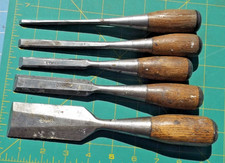5 Antique Beveled Wood Chisels Stanley everlast & OVB