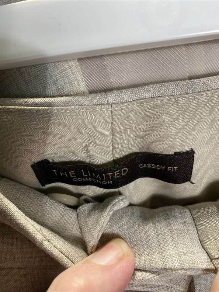 Conjunto de chaqueta y pantalón traje beige The Limited Collection para mujer talla 4 Foto 4 de 4