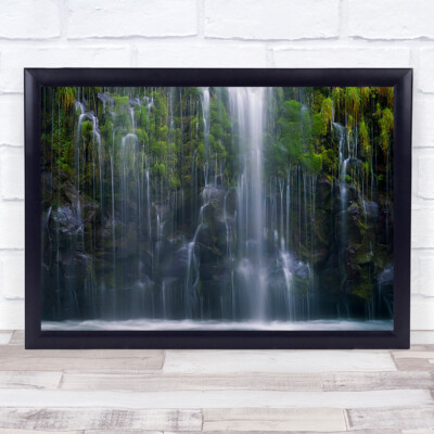 Wasserfall Wasserfluss Frühling grün ruhig friedlich Kalifornien Fälle Wandkunstdruck