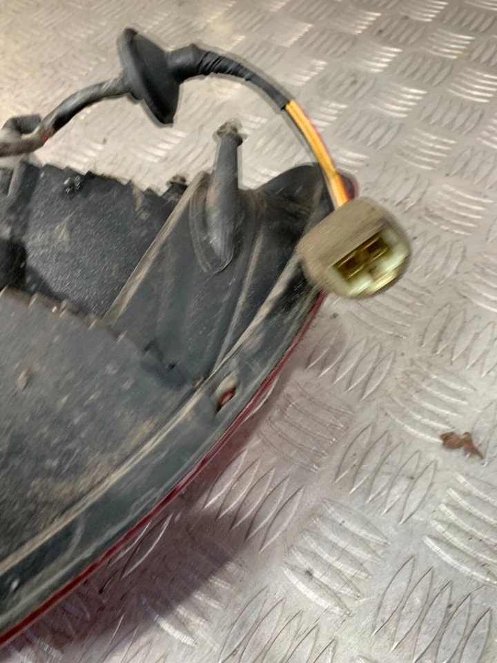 2001 DAEWOO LANOS ЗАДНИЙ ФОНАРЬ СО СТОРОНЫ ПАССАЖИРА #2 - Изображение 4 из 4