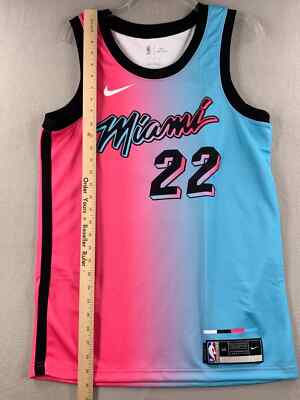 MIAMI HEAT BUTLER 22番 ユニフォーム MIAMI HEAT BUTLER ユニフォーム 22 81LdDhAfcOL._AC_AC_SY350_QL65_.jpg
