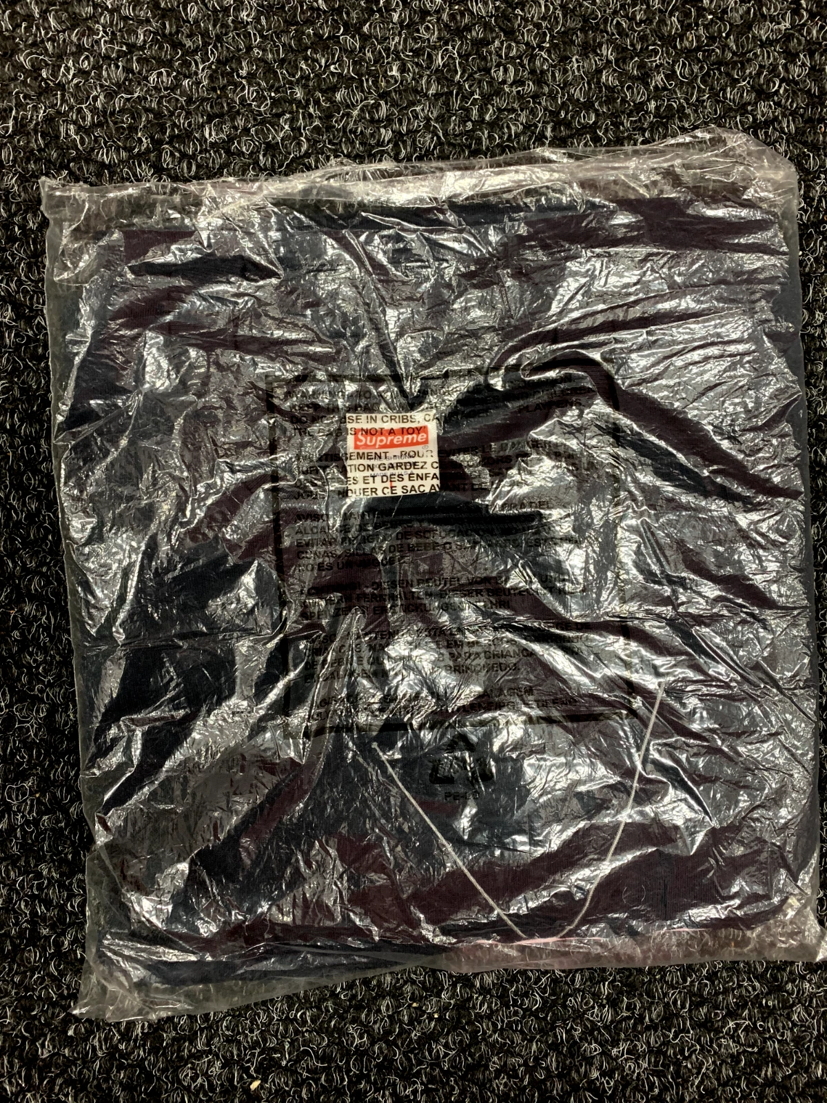 Supreme SS18 Fuzzy TV T shirt bleu marine NEUF taille grande