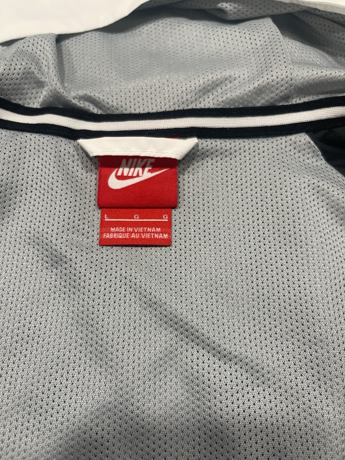 Nike track jacket men large - image 5