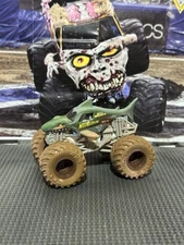 Monster Jam Mystery Mudders MG1-16 Megalodon 4X4 Truck HTF 1/64 Loose Mudder