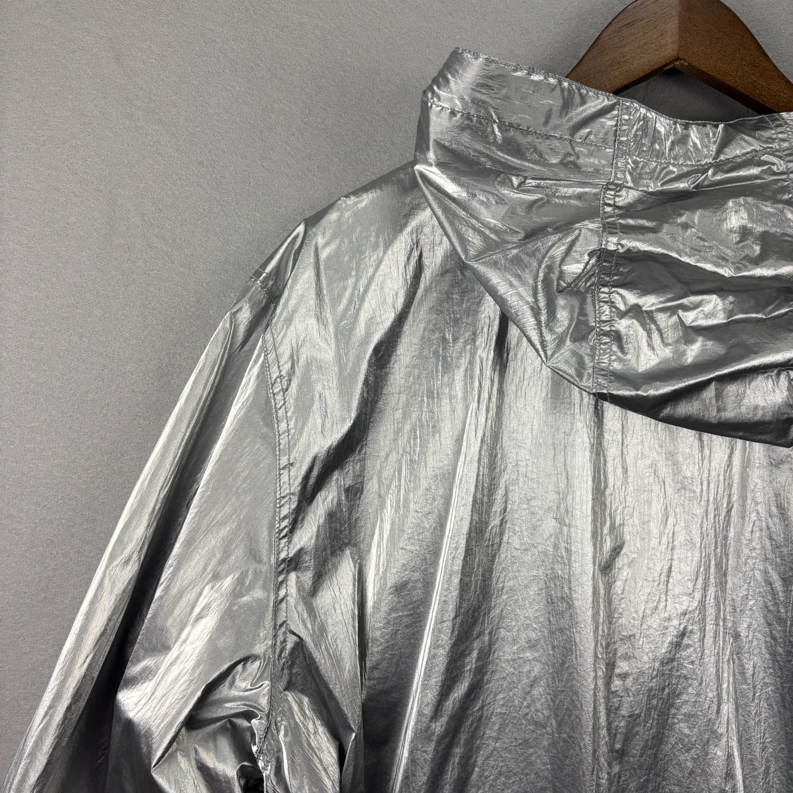 Tommy Hilfiger Metallic Silver Hooded Windbreaker Jacket Women's XL Full Zip thumbnail 14