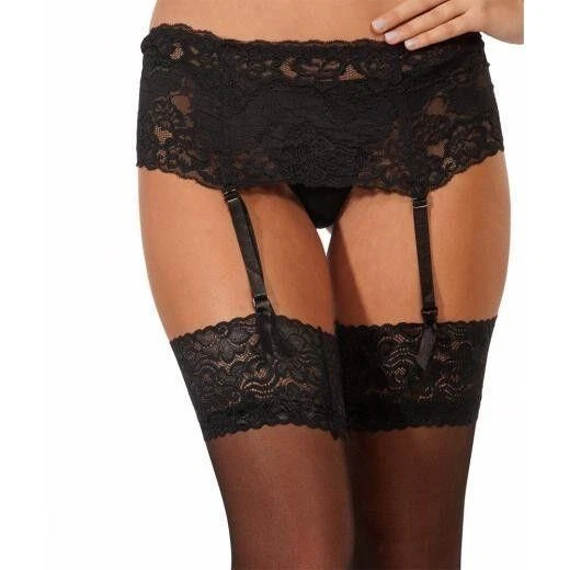 Wide clearance suspender belt