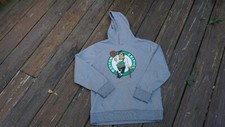 Boston Celtics Youth Size 14 pullover Hoodie