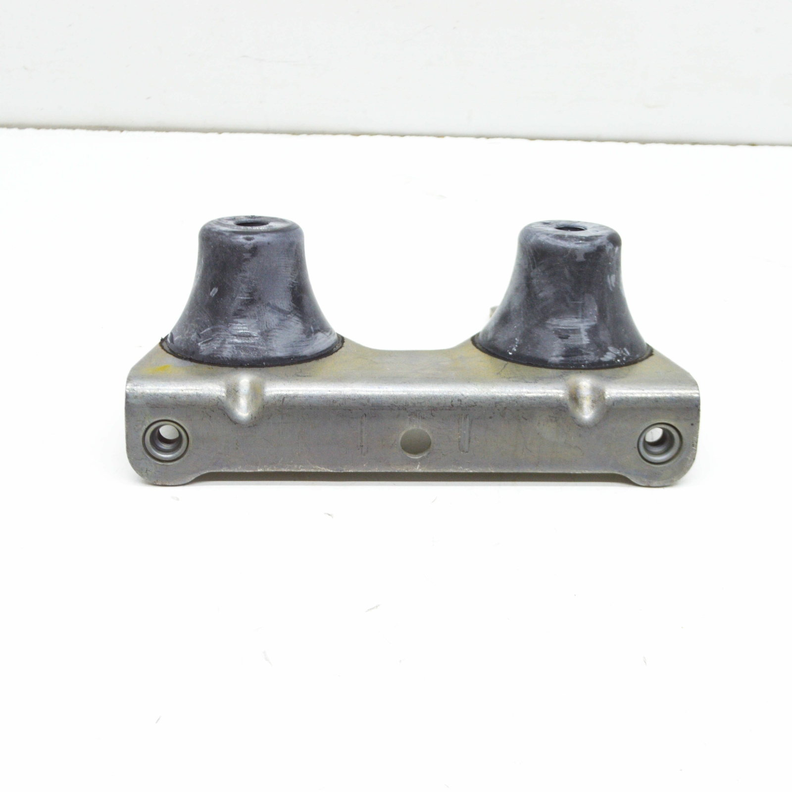 Neu VW V T5 Pritsche 7JD, 7JE, vordere Auspuffgummihalterung 7E0253144J Original