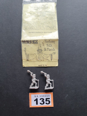 AUREOLA ROKOKO 25mm ZOMBIE WITH CLUB x 2 # ARZ 4 NEUWERTIG UNGESTREIFT